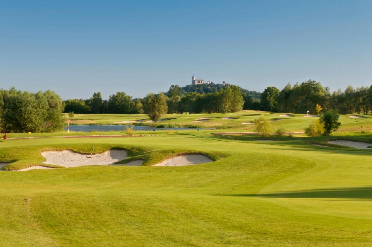 Golf & Spa Kuneticka Hora Dritec エクステリア 写真