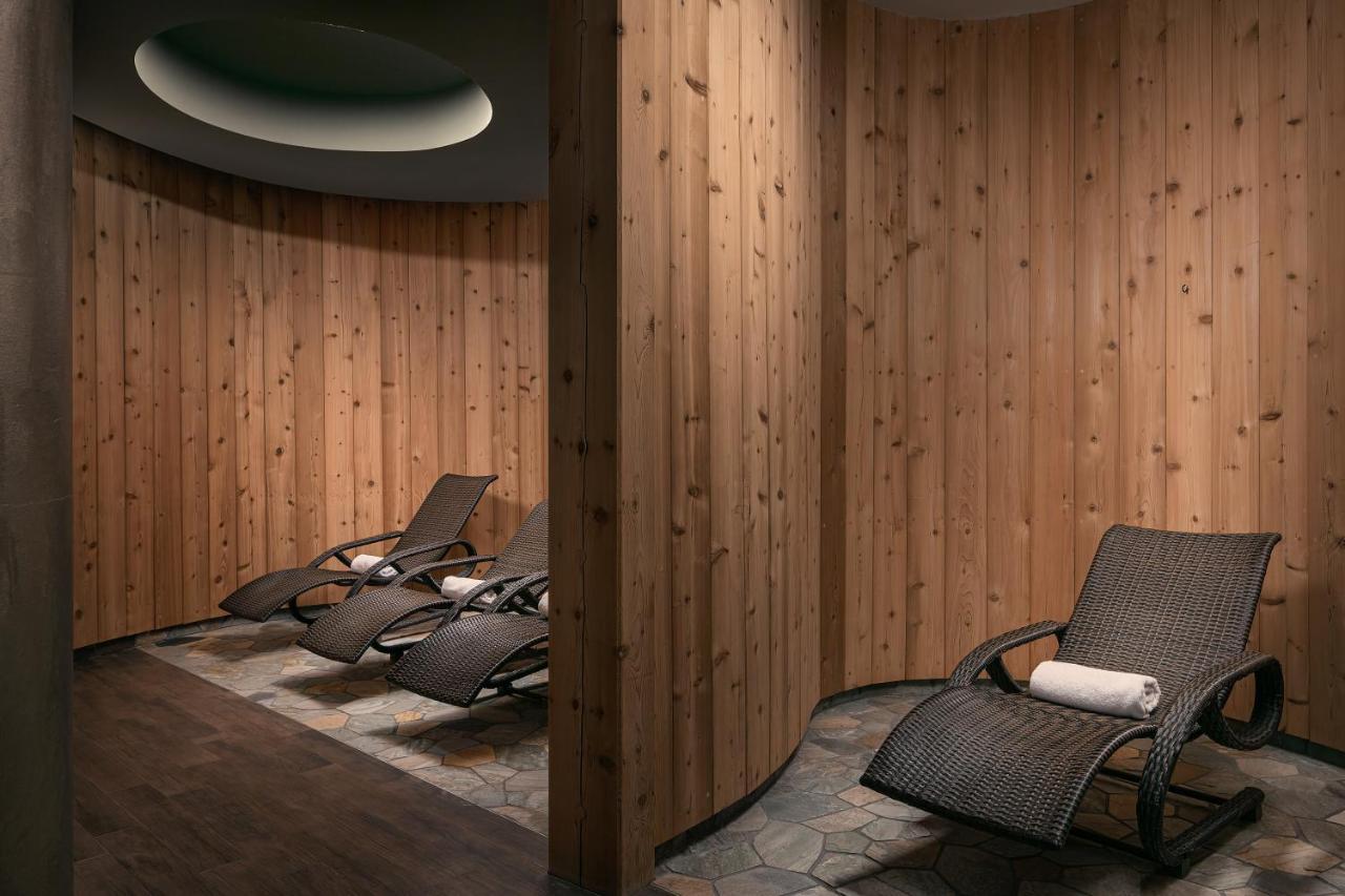 Golf & Spa Kuneticka Hora Dritec エクステリア 写真